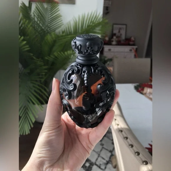 Kat Von D Sinner Perfume - Picture 1 of 4